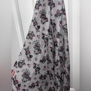 Disney Parks Gray and Pink Minnie Mouse Hearts Sketch Print Scarf A00310